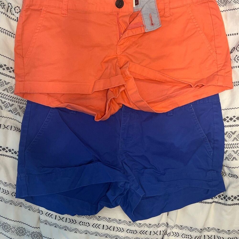 Set of 2 SO Women’s Cuffed Chino Shorts (11)